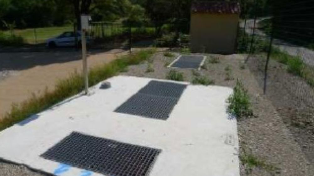 Station d'épuration par filtres plantés de roseaux, commune d'Avène.jpg